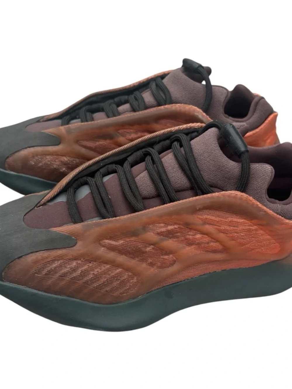 Adidas Yeezy 700 V3 Copper Fade Size 6.5 M